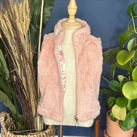 Urban Republic Other - Girls Zip Up Fur Vest 24M